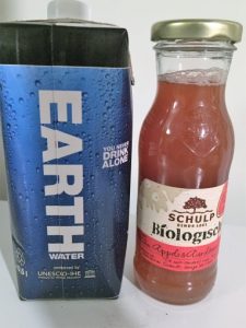 Earth Water 500ml en appel-zwartebessap