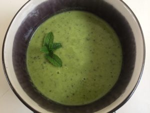 Pea mint soup