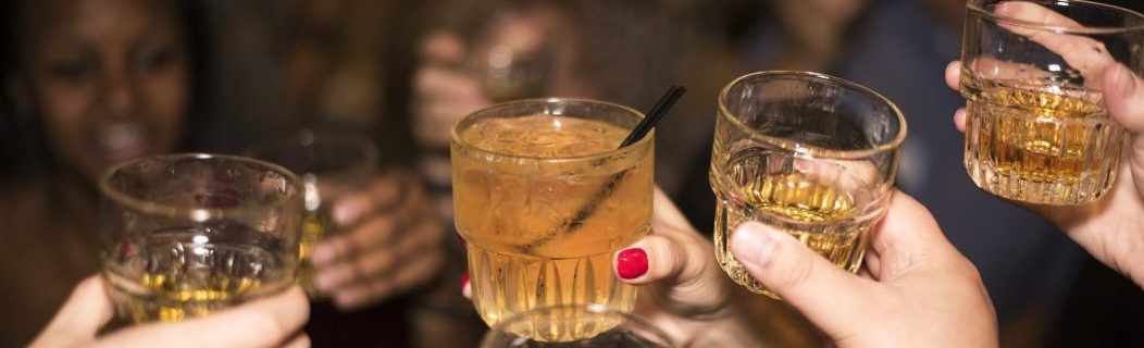 Catering bedrijfsfeest met cocktails