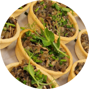 Hartig taartje met kastanje champignons, Parmezaan, bieslook en truffel